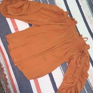 Off-the-shoulder top